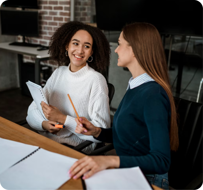 Foto da equipe conversando