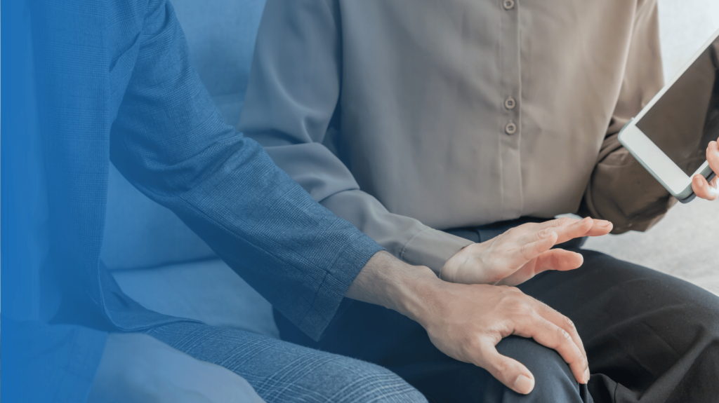 Como investigar um diretor acusado de assédio